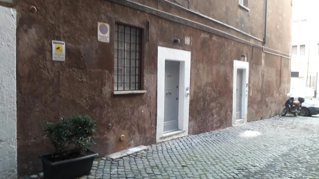 Giulia Apartment Rome Italy