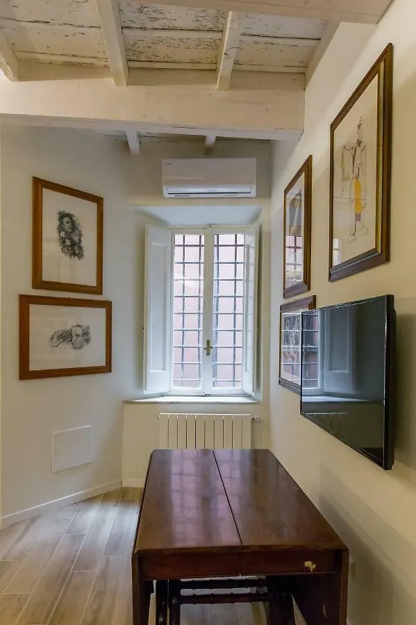 Giulia Apartment Rome